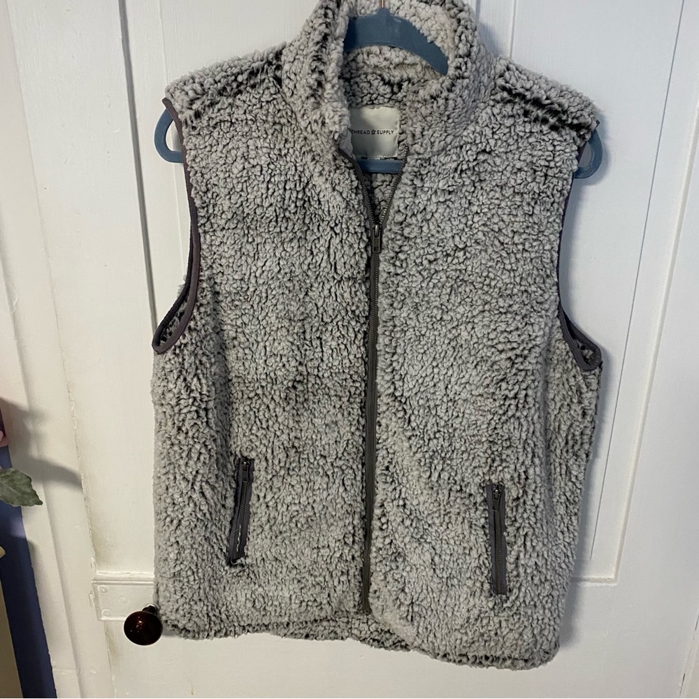 Thread & Supply Gray Sherpa Vest - Picture 2 of 5